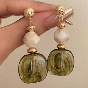 Elegant Gold and Green Dangle Earrings